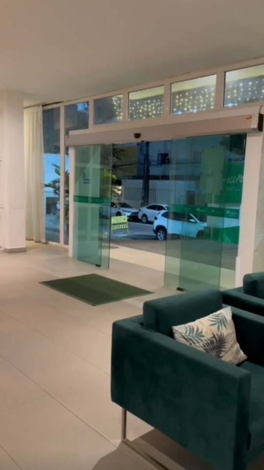 Porta Social Automática para Empresas