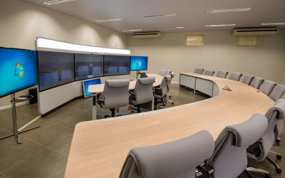 Sistema de som para salas de reunião